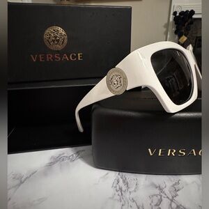 NWT Versace VE4409 Sunglasses